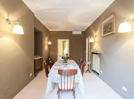 Il Gioiellino Oda ve Kahvaltı Torino